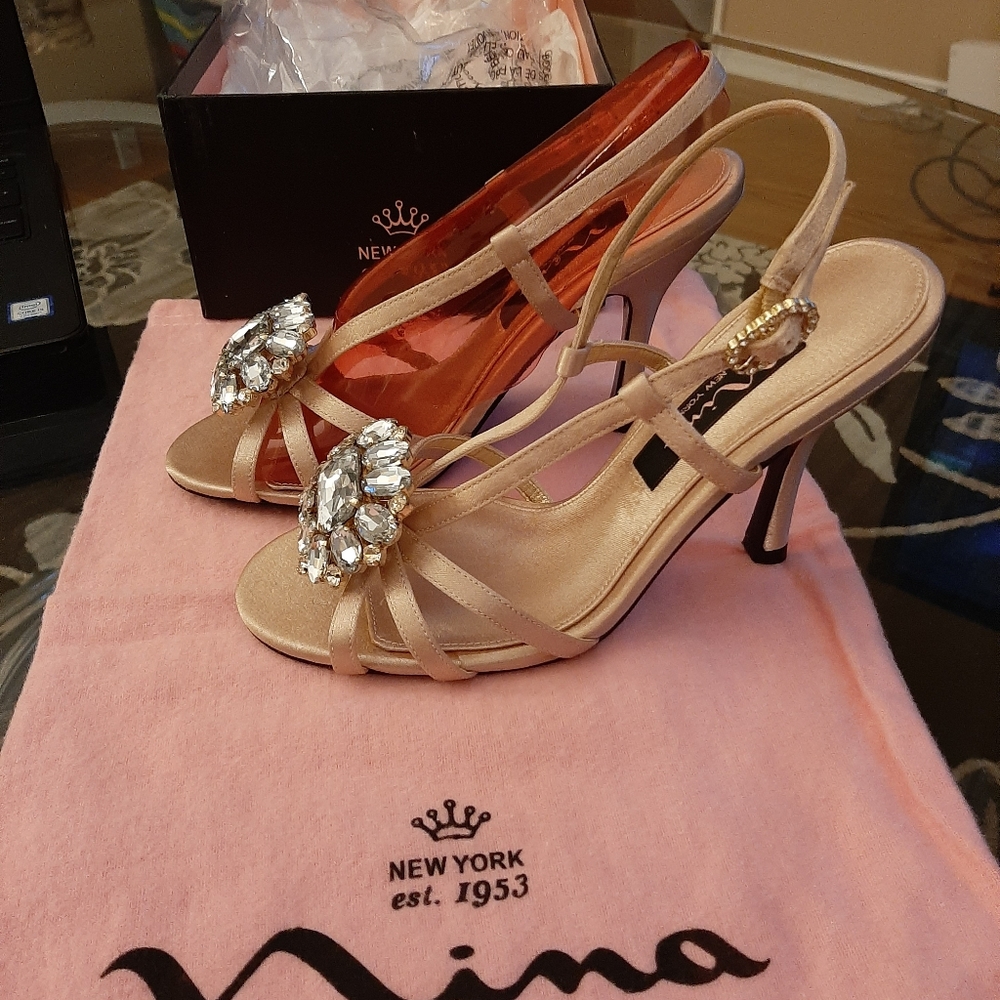 Ladies shoes - Picture 3 of 8